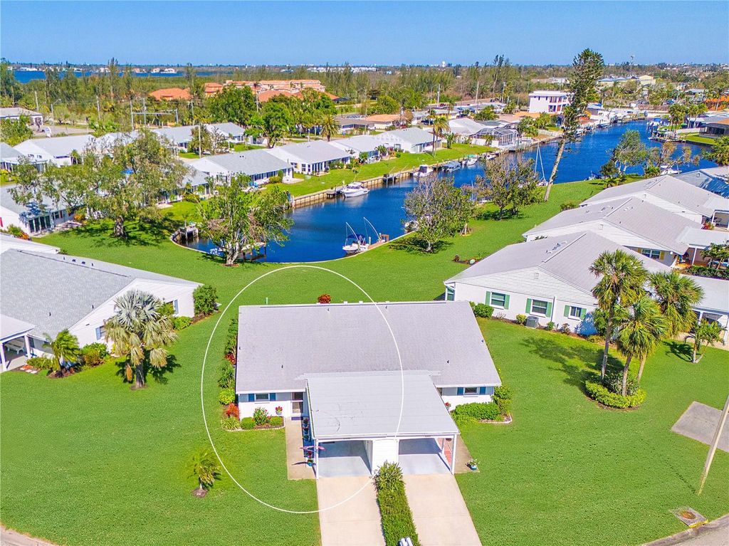 Photo of 4409 Mount Vernon Drive, Bradenton, FL 34210 (MLS # A4678975)