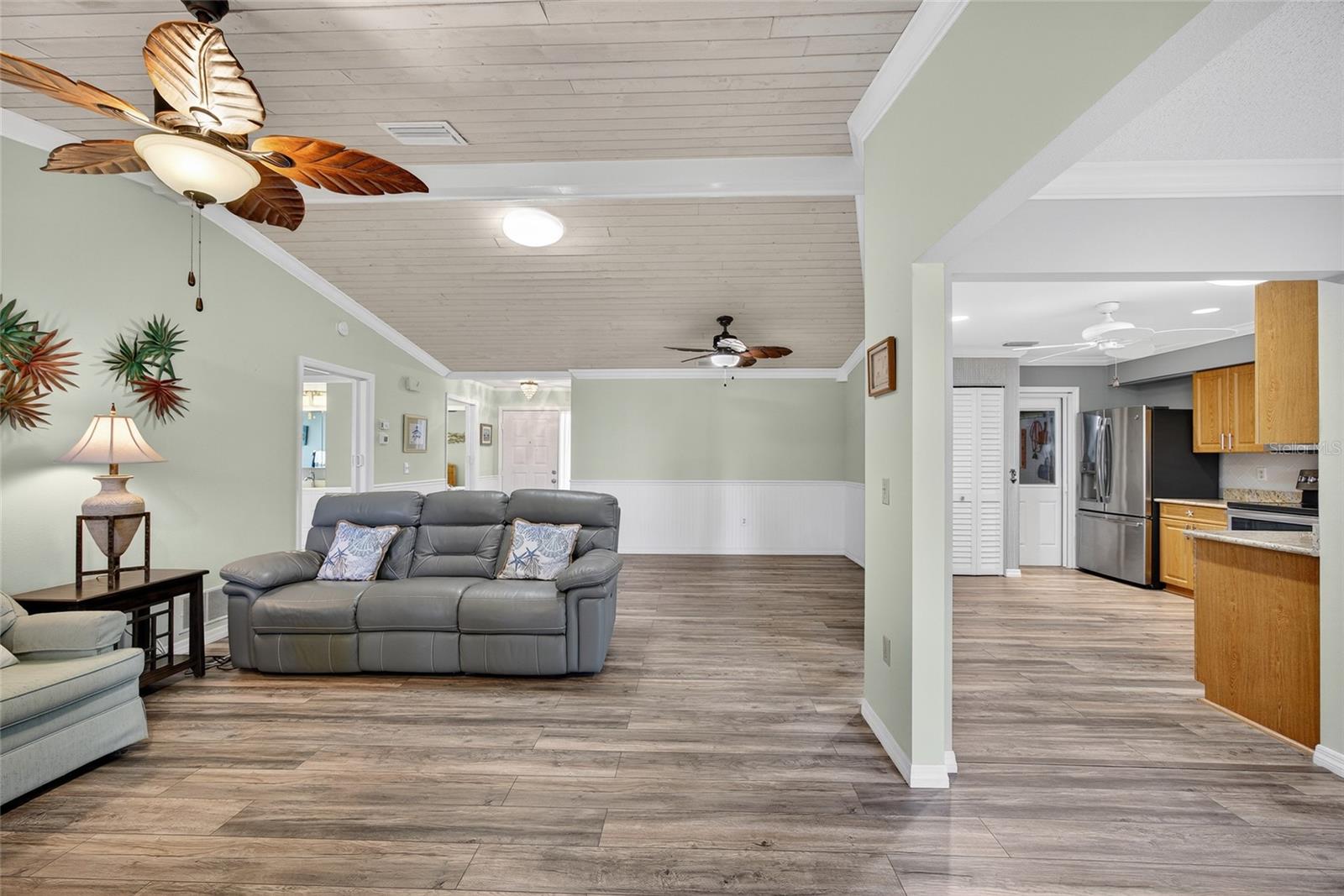 612 CHESTNUT LANE 100