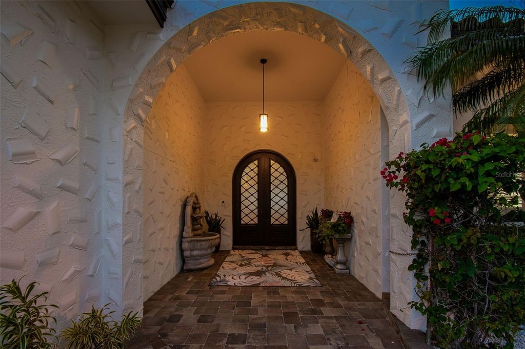 Photo of 605 55th Avenue, St Pete Beach, FL 33706 (MLS # TB8470962)