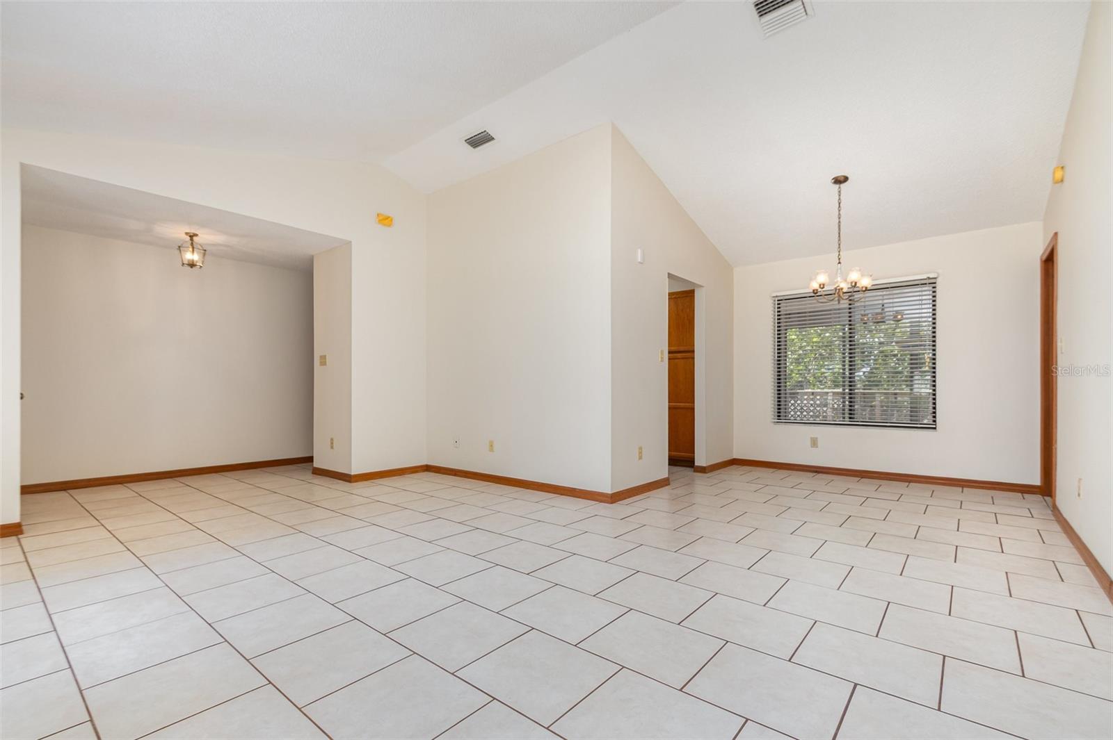 1517 JUBAL COURT