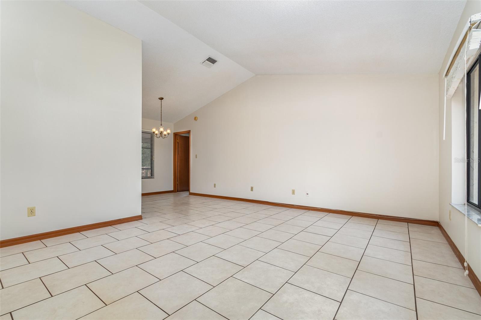 1517 JUBAL COURT