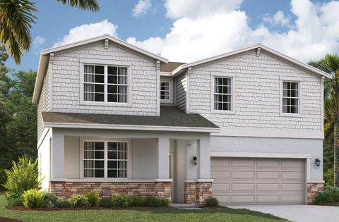 A home in TAVARES