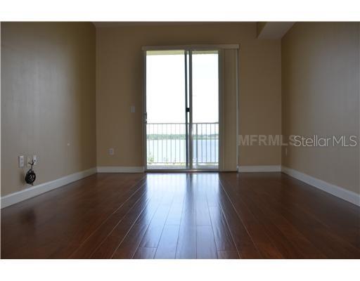 PROMENADE PH 01 - Residential Lease