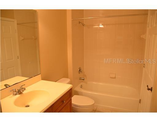 PROMENADE PH 01 - Residential Lease