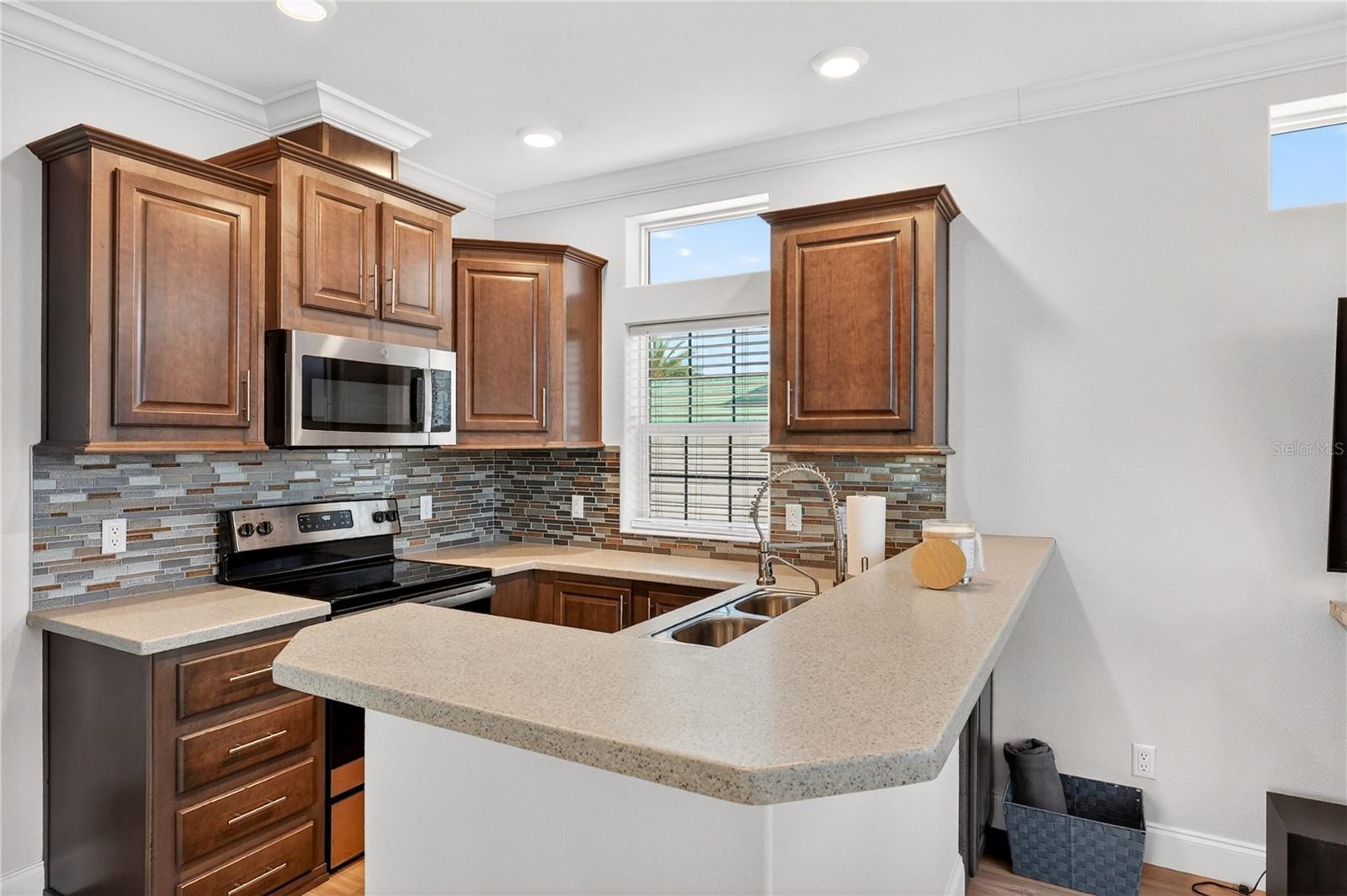 ELITE RESORTS AT CITRUS VALLEY CONDOMINIUM - Residential