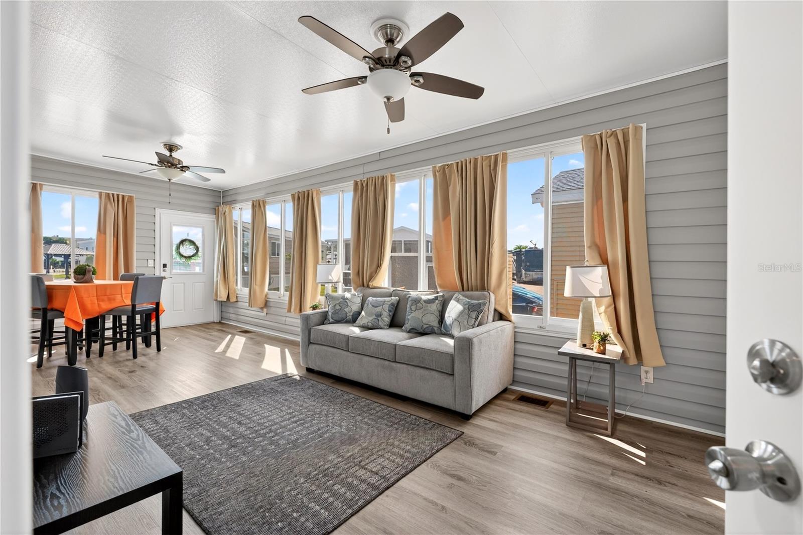 ELITE RESORTS AT CITRUS VALLEY CONDOMINIUM - Residential
