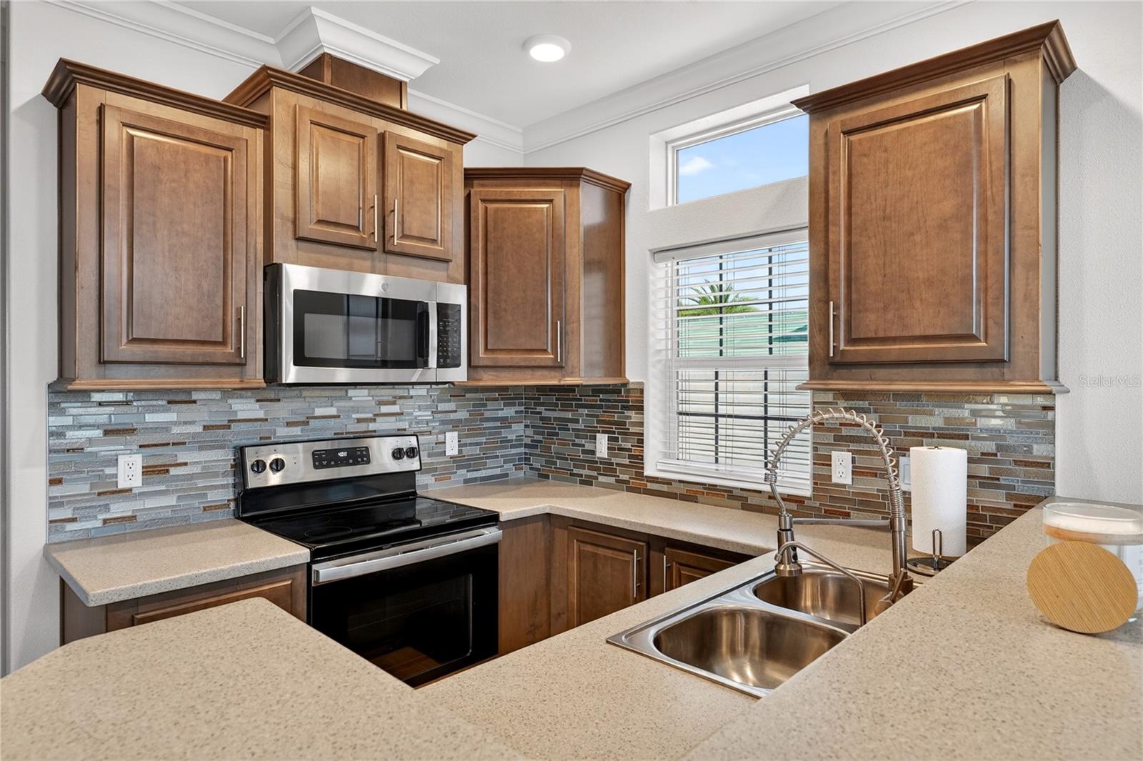 ELITE RESORTS AT CITRUS VALLEY CONDOMINIUM - Residential