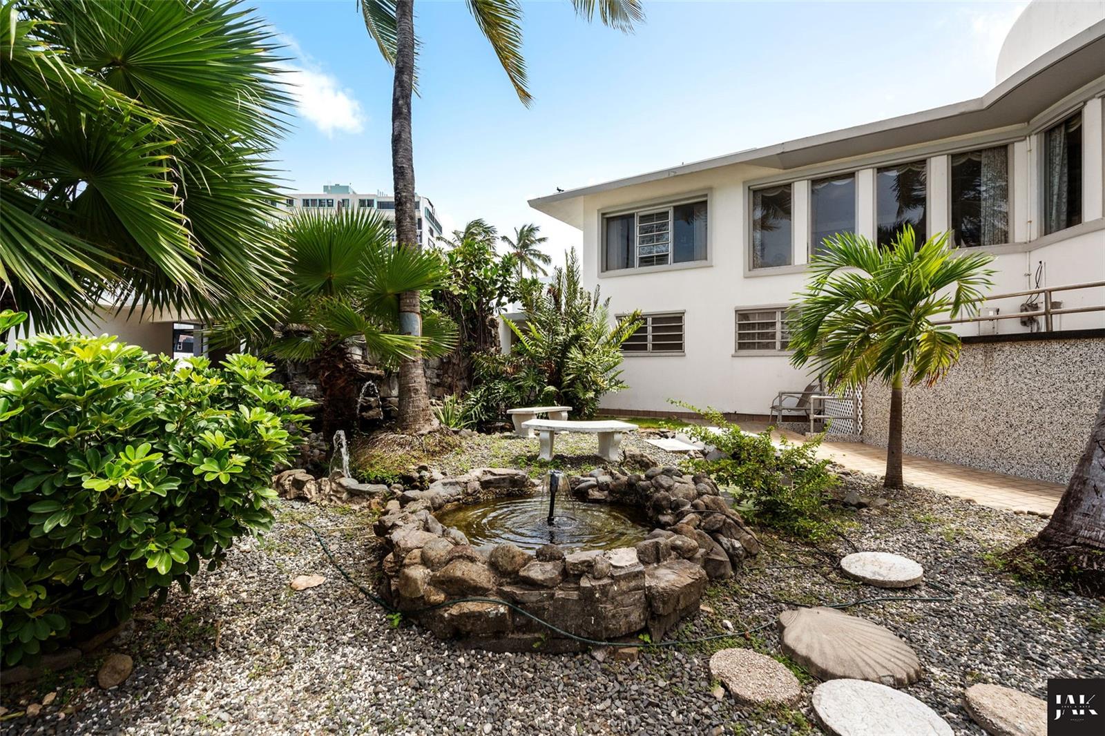 AMAPOLA ST - Residential