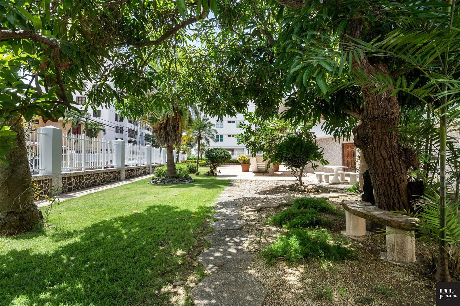 AMAPOLA ST - Residential