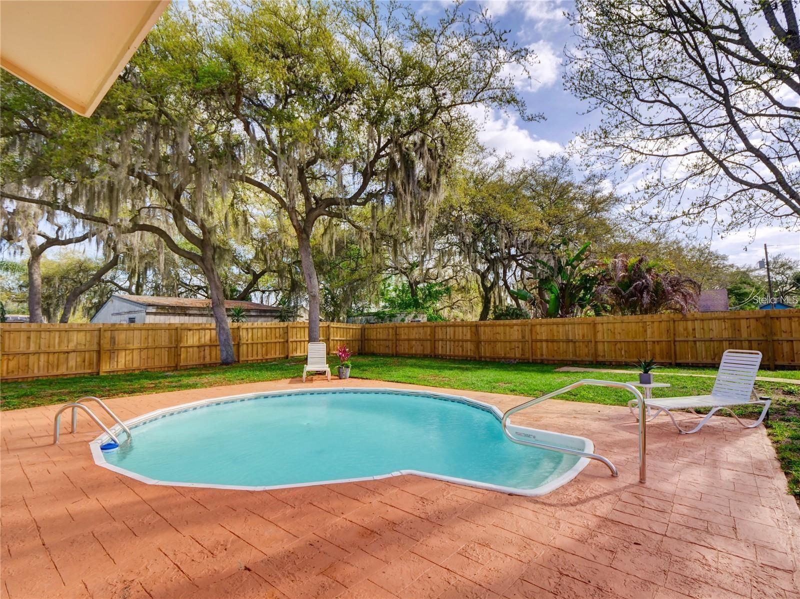 DELTONA LAKES UNIT 52 - Residential Lease