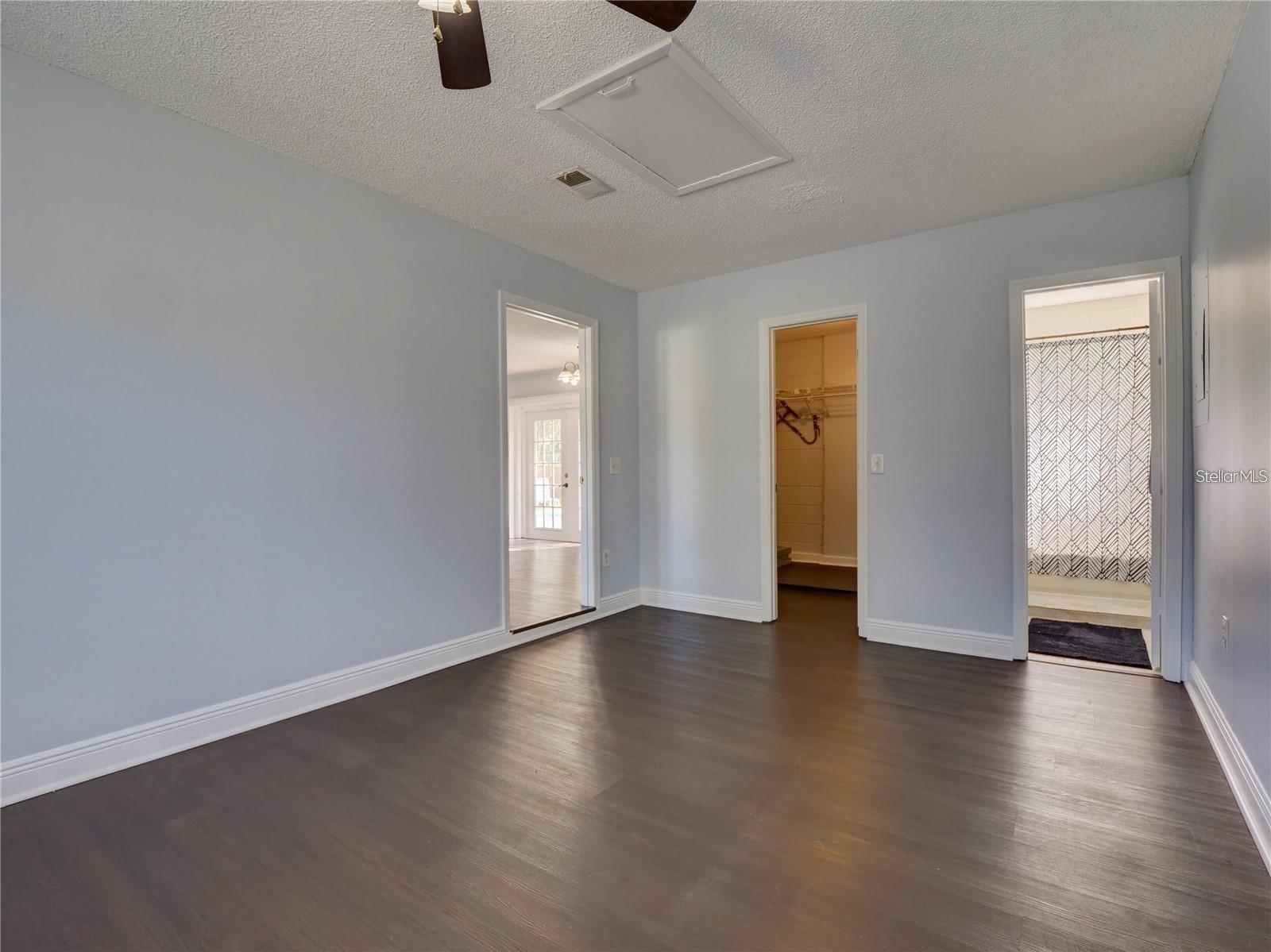 DELTONA LAKES UNIT 52 - Residential Lease