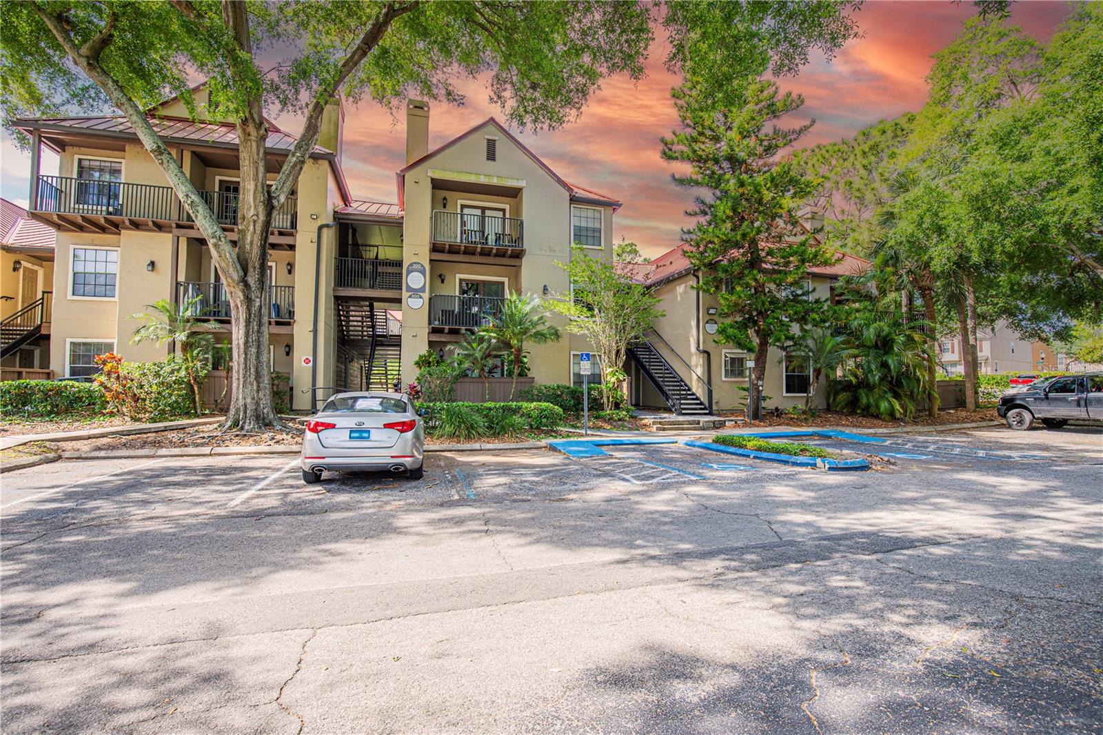 200 AFTON SQUARE 108