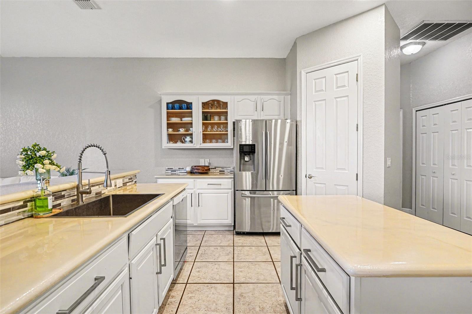LAKEVIEW LANDINGS - Residential