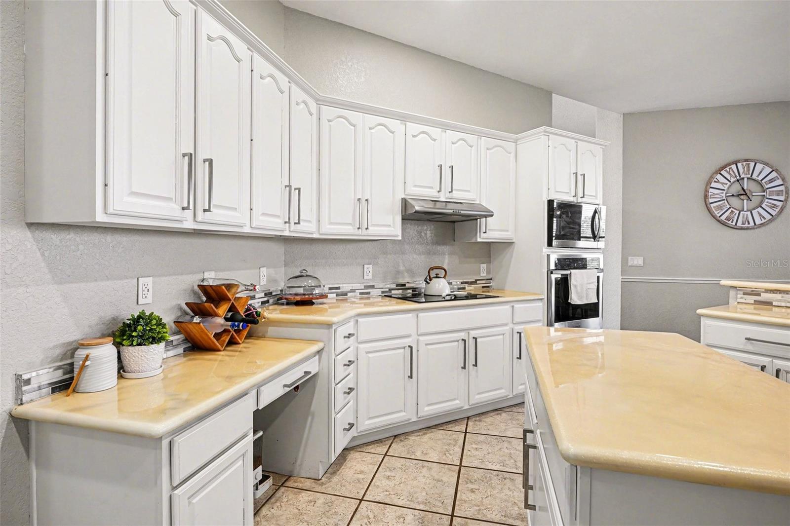 LAKEVIEW LANDINGS - Residential