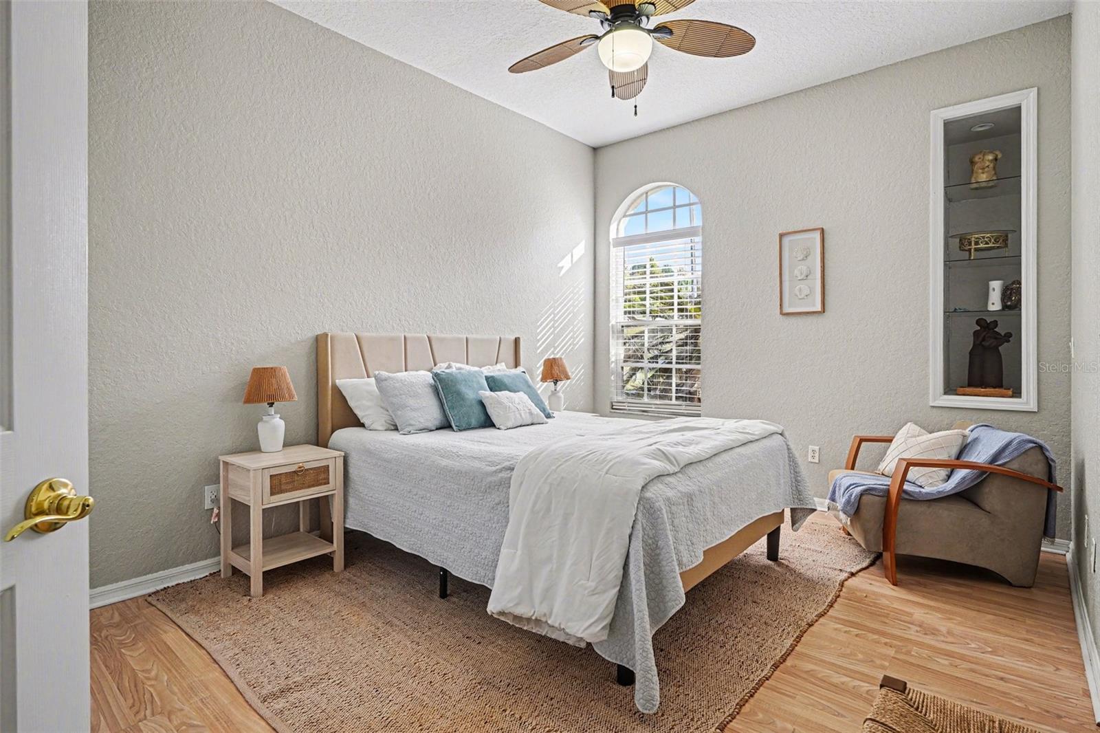 LAKEVIEW LANDINGS - Residential