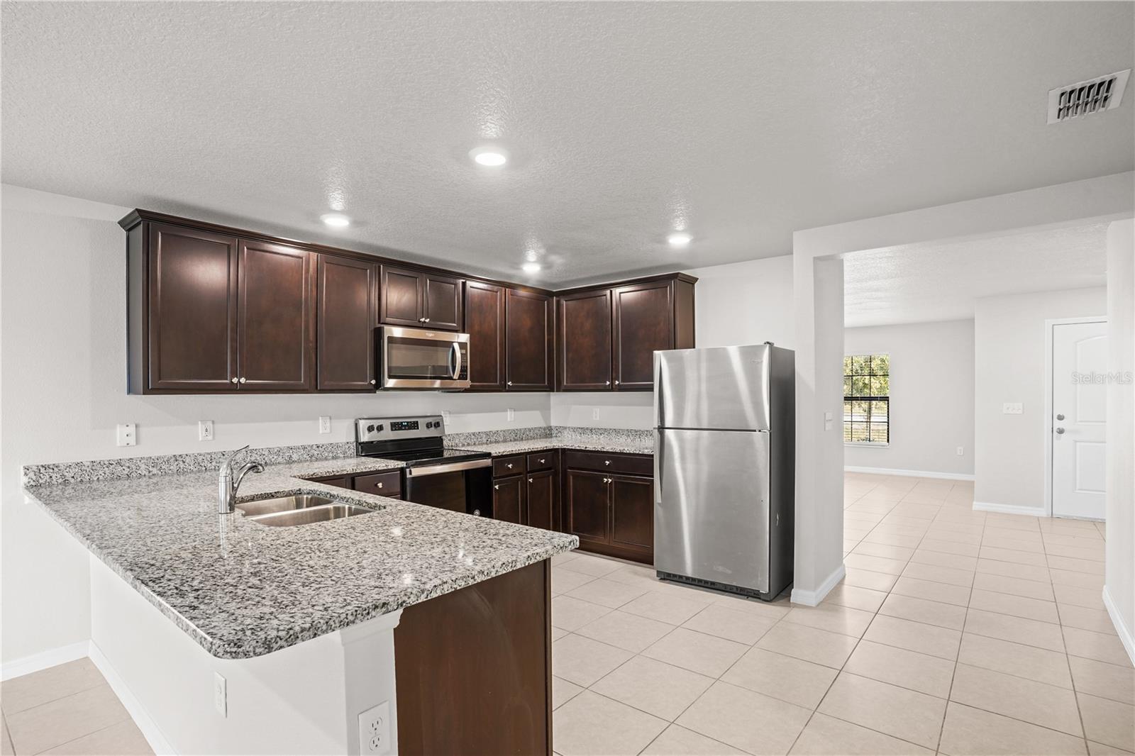 MASCOTTE LAKE JACKSON RIDGE PH 02 - Residential