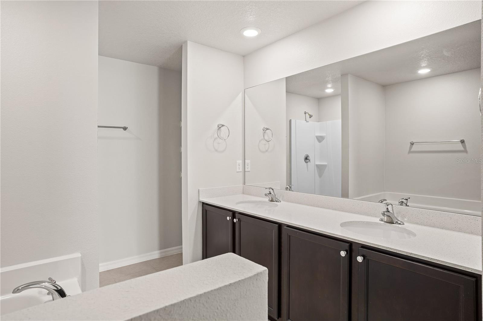 MASCOTTE LAKE JACKSON RIDGE PH 02 - Residential