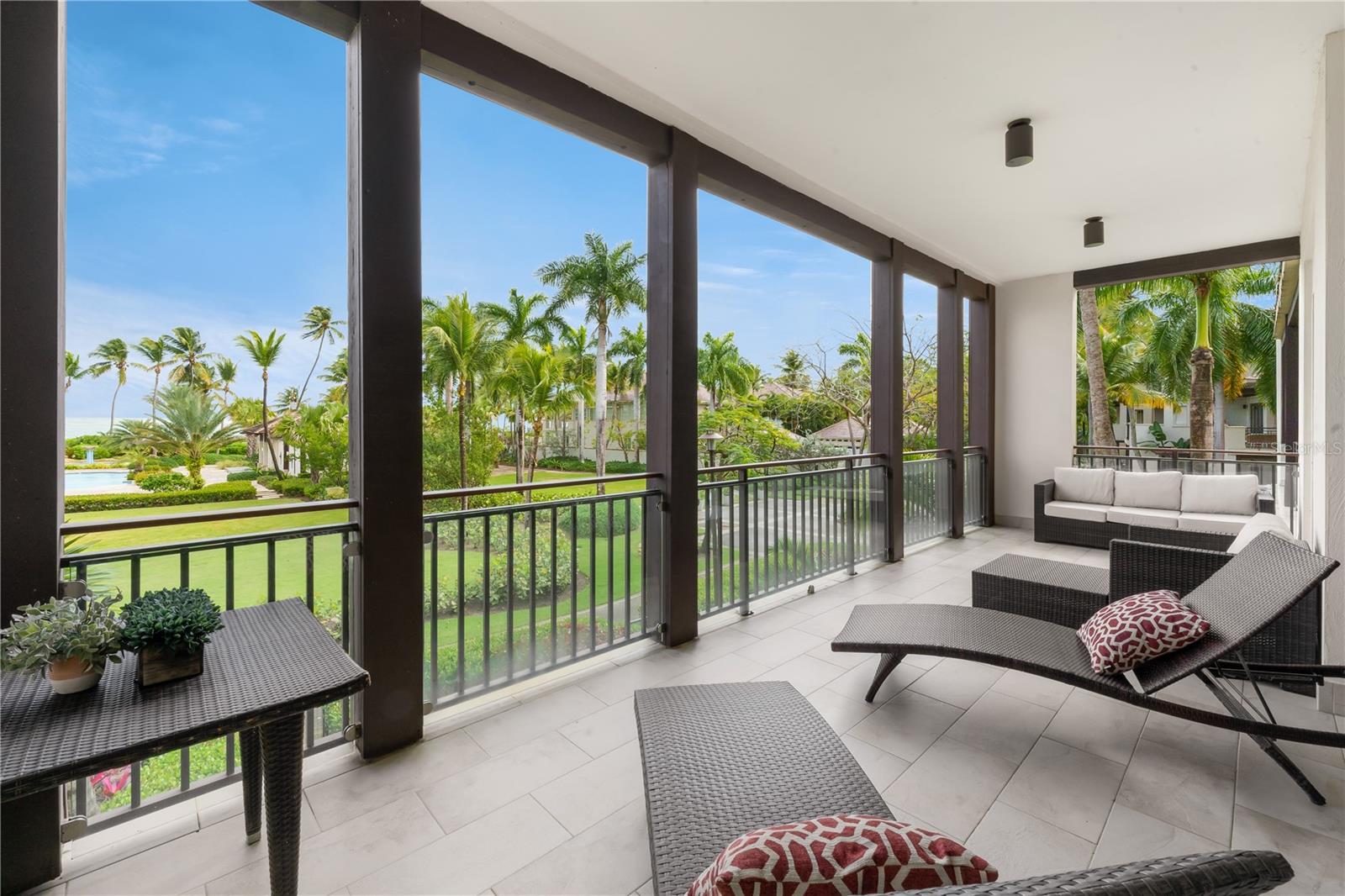 LAS VENTANAS II CONDOMINIUM - Residential