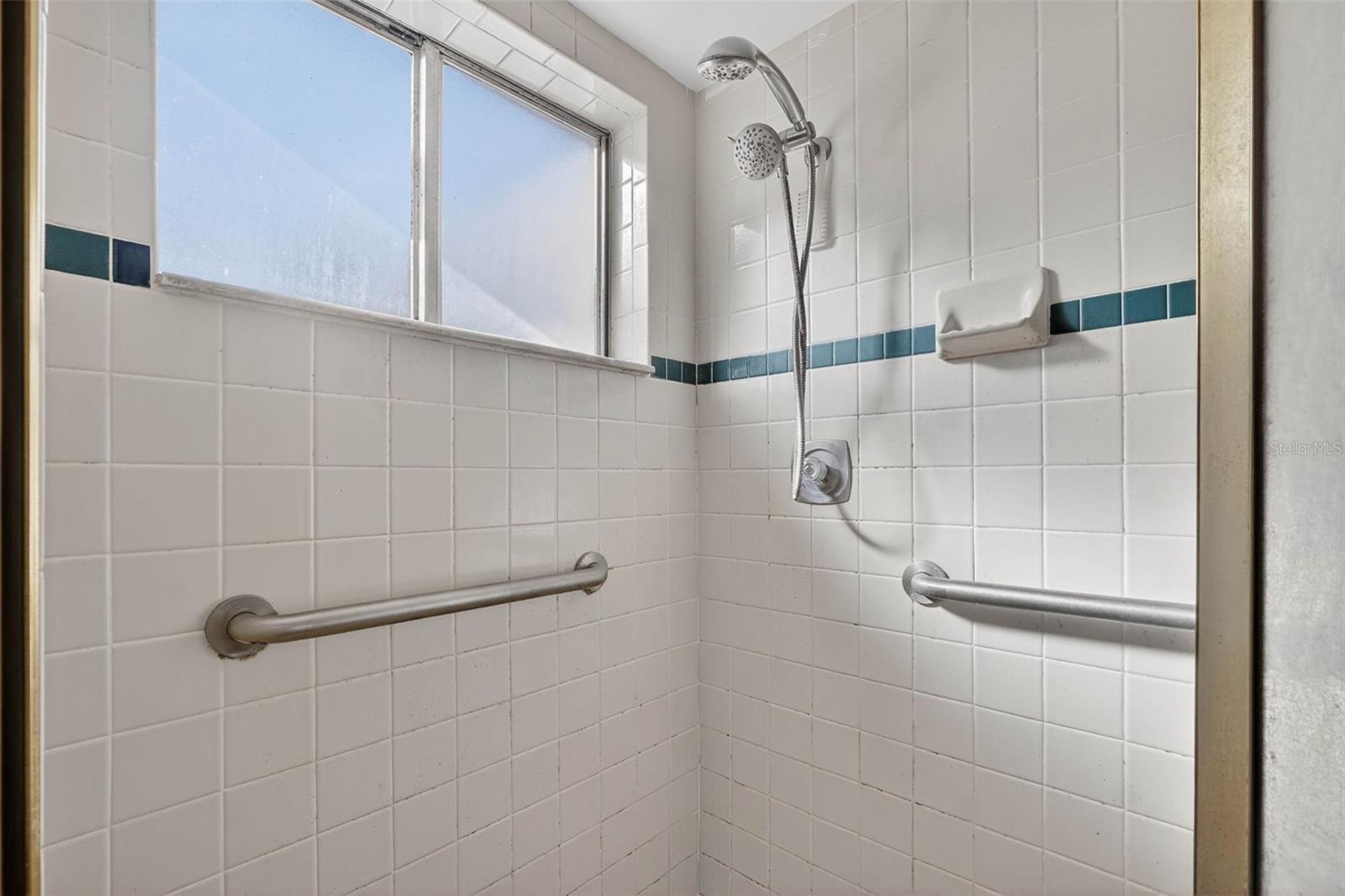 ISLAND CLUB AT ROSEMONT CONDO PH 08 - Residential