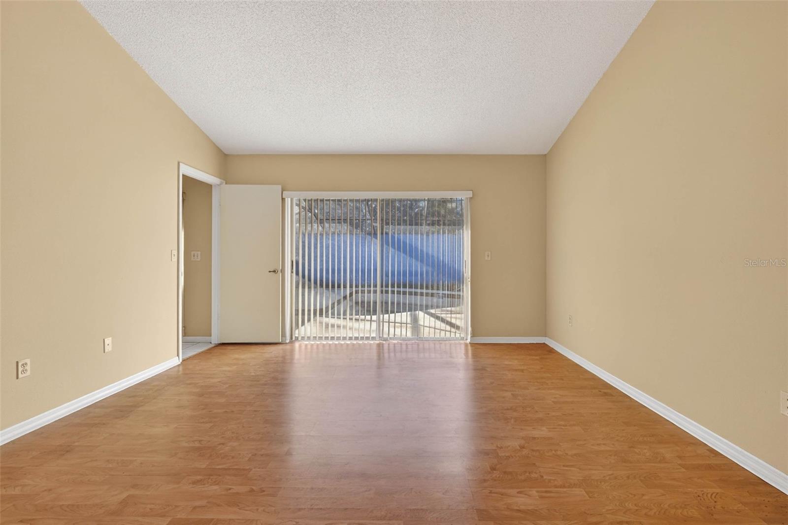 ISLAND CLUB AT ROSEMONT CONDO PH 08 - Residential