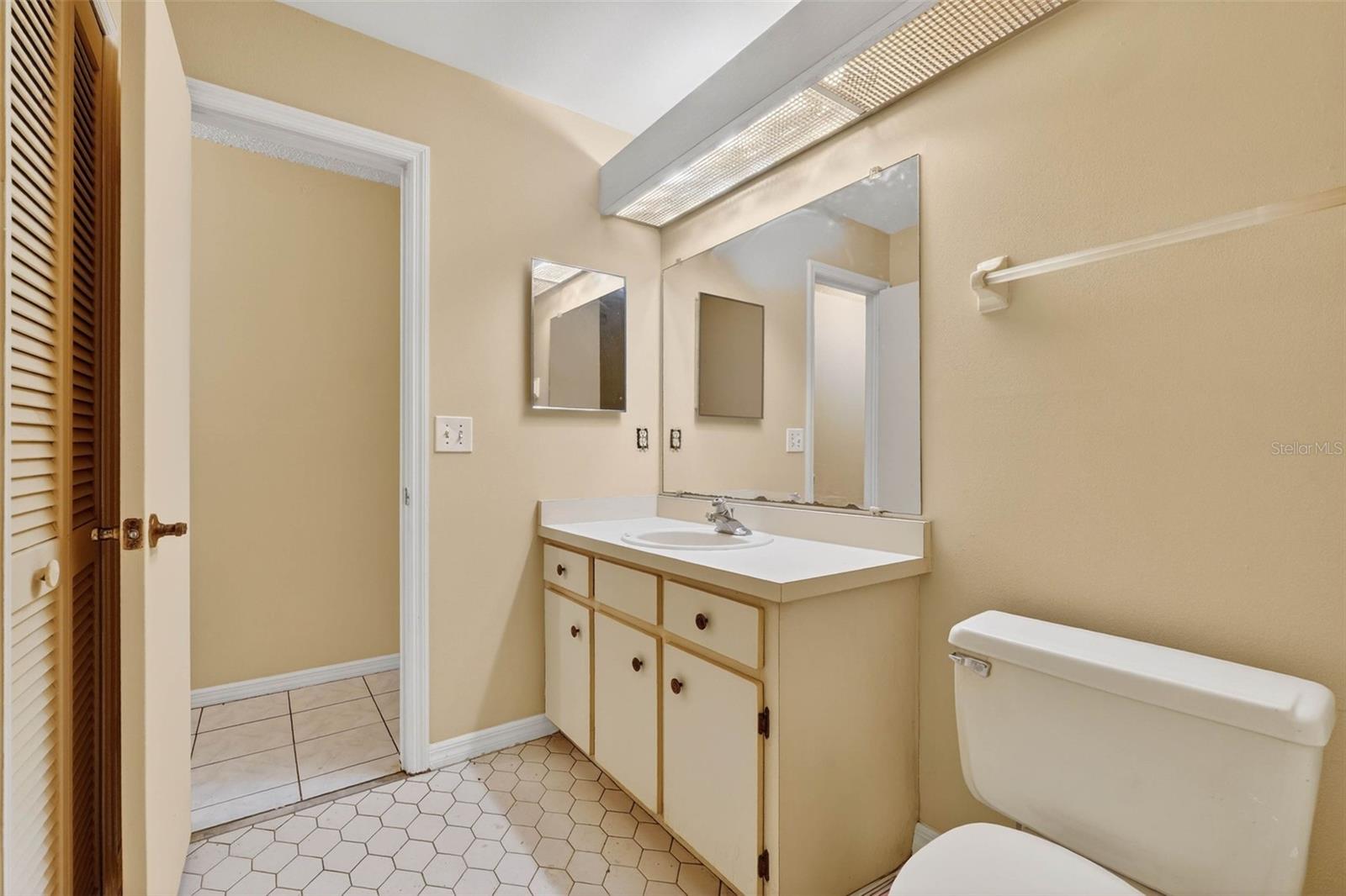 ISLAND CLUB AT ROSEMONT CONDO PH 08 - Residential