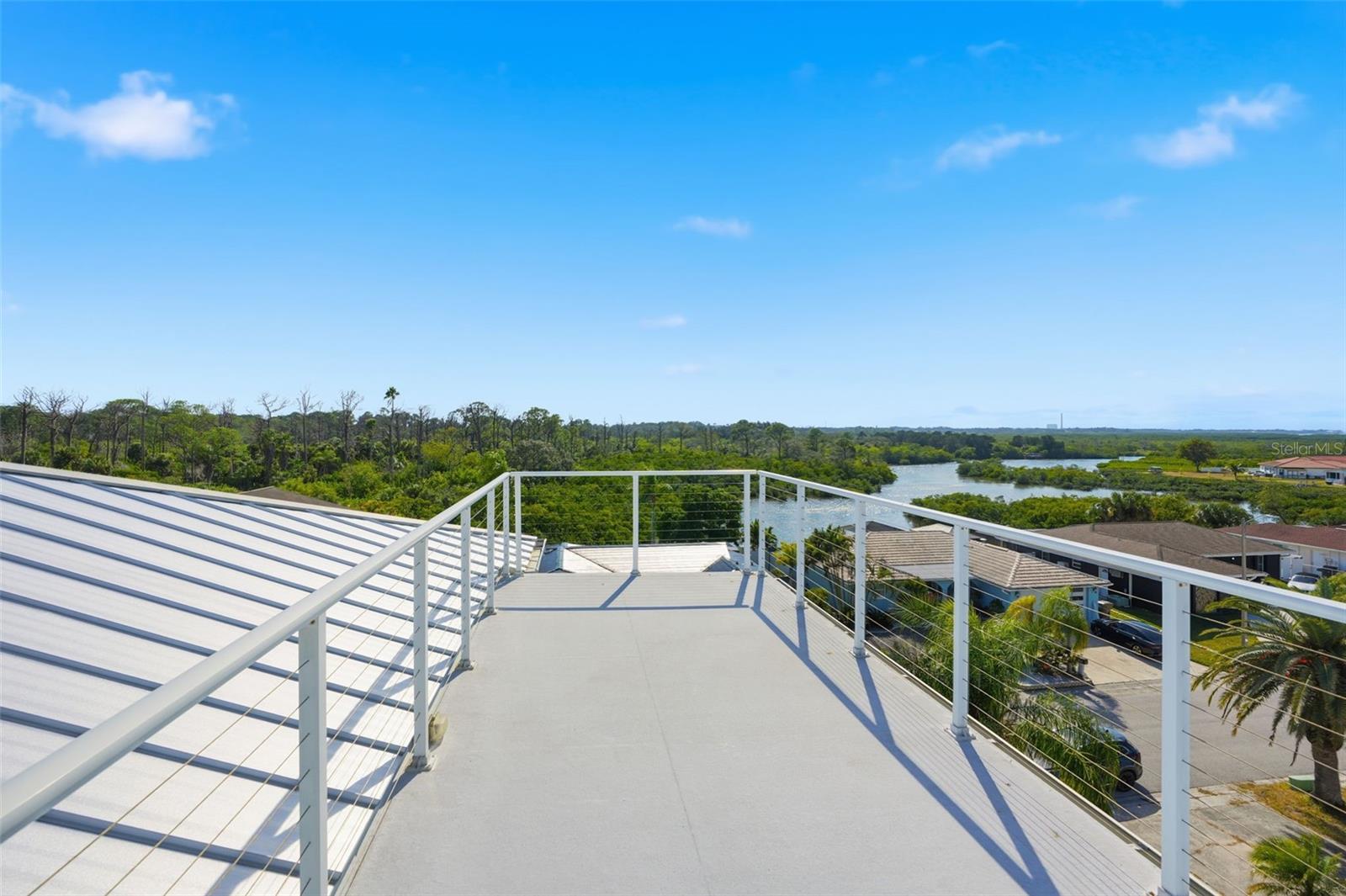 FLOR A MAR - Residential