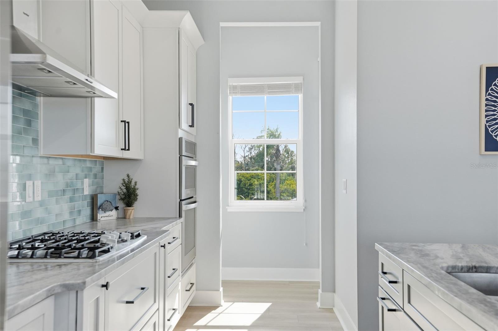 FLOR A MAR - Residential