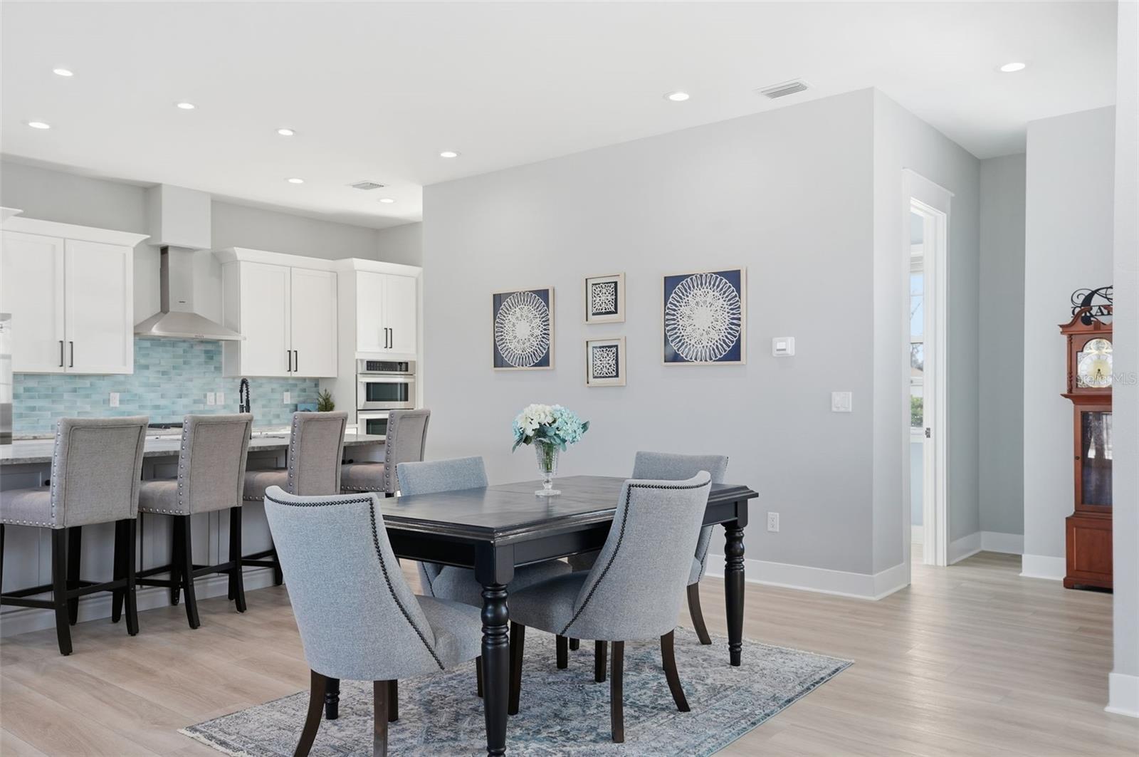 FLOR A MAR - Residential