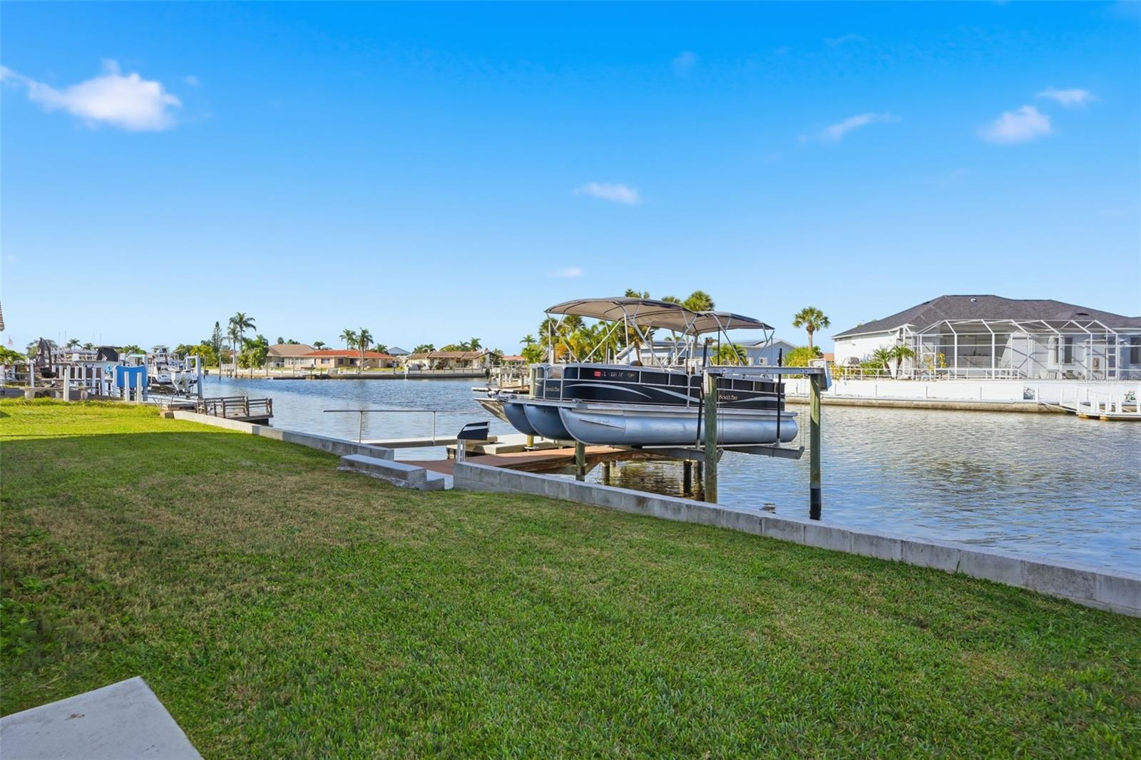 FLOR A MAR - Residential