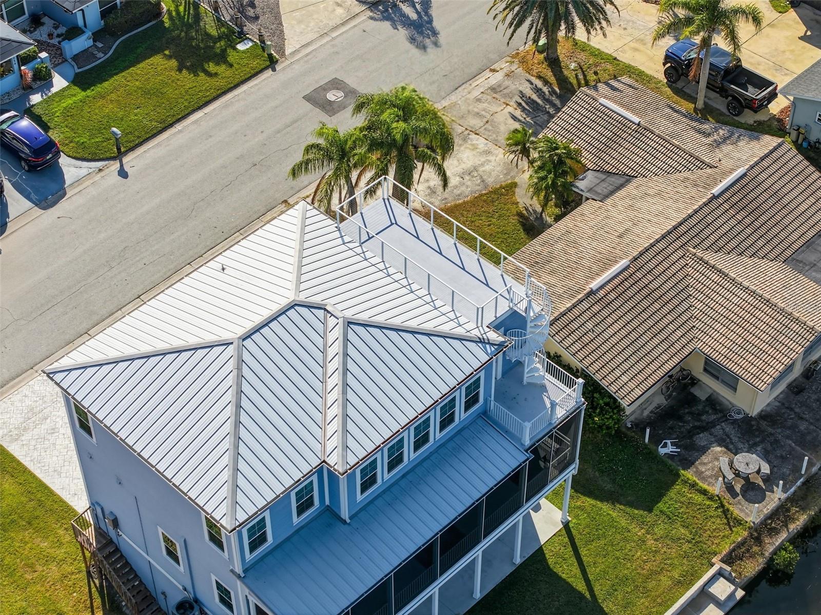 FLOR A MAR - Residential