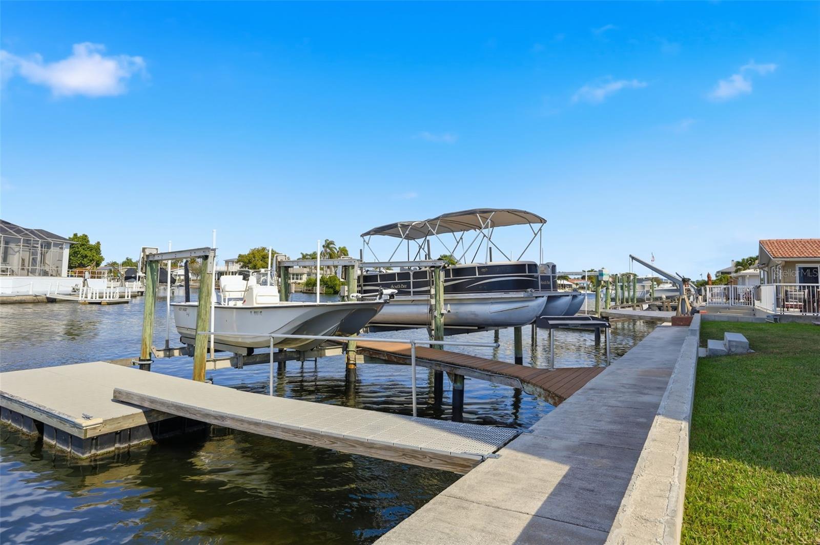 FLOR A MAR - Residential