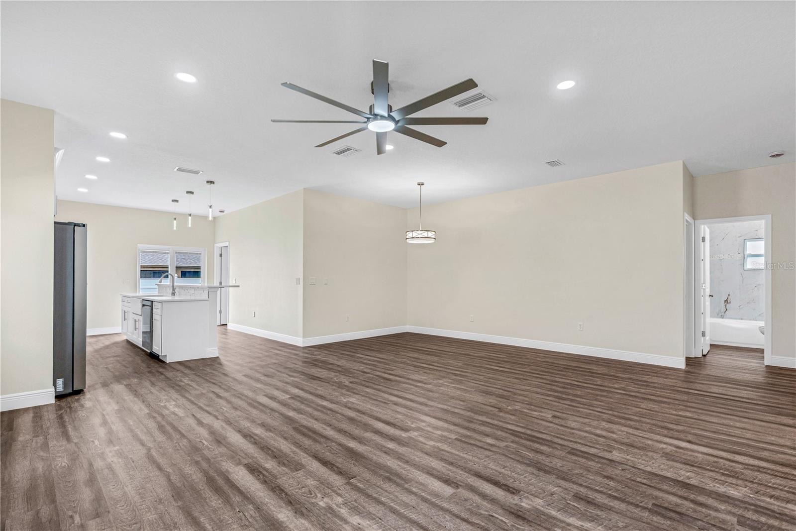 MADISON HEIGHTS - Residential