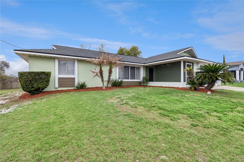 Photo of 1743 E Chapel Drive, Deltona, FL 32725 (MLS # O6393149)