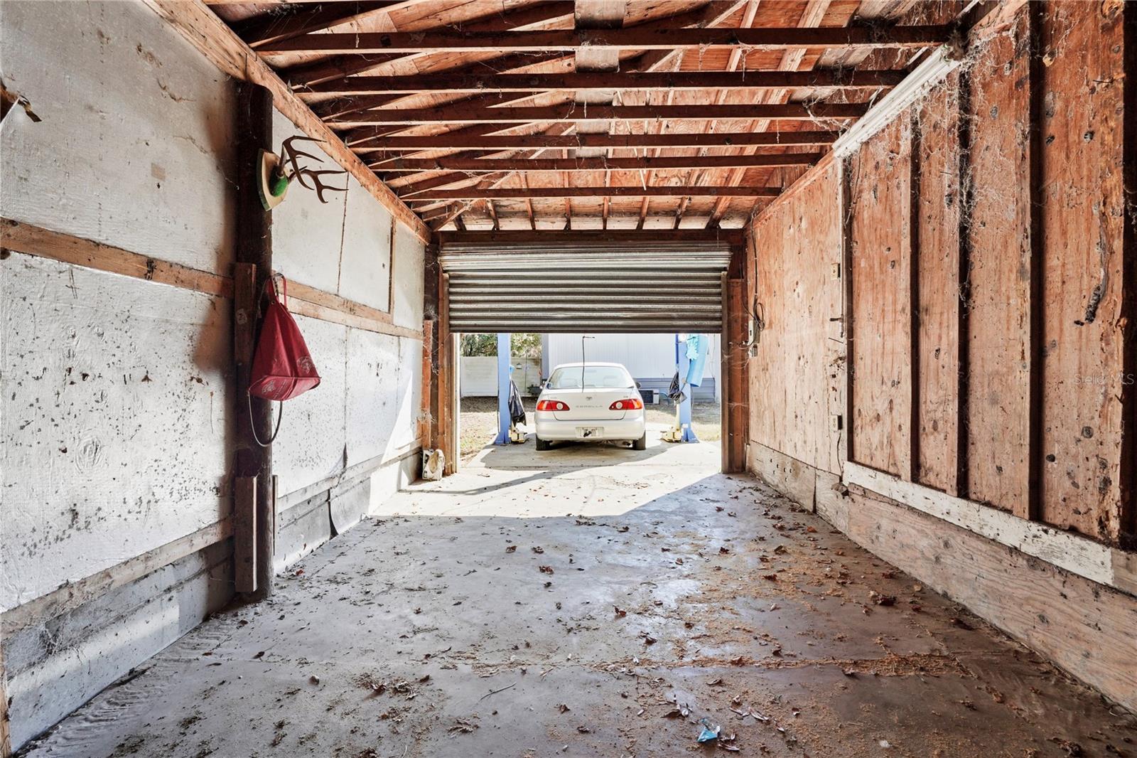 UNPLATTED - Residential