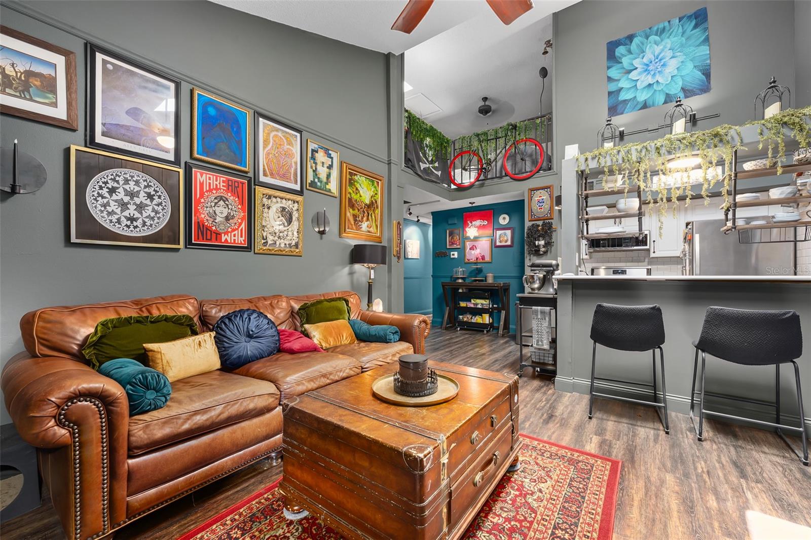 101 N HILL AVENUE 5