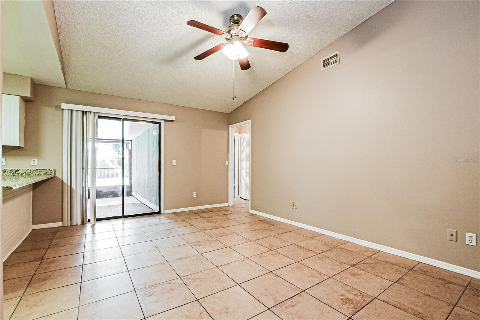 DELTONA LAKES UNIT 05 - Residential