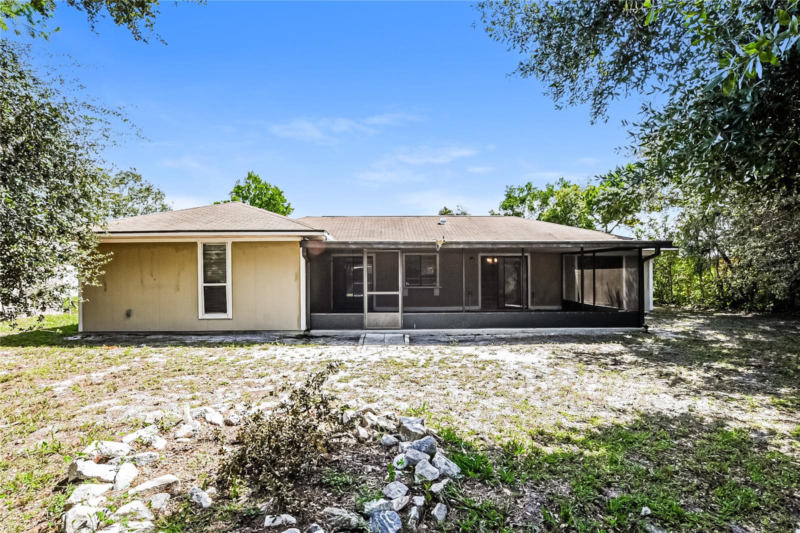 DELTONA LAKES UNIT 05 - Residential