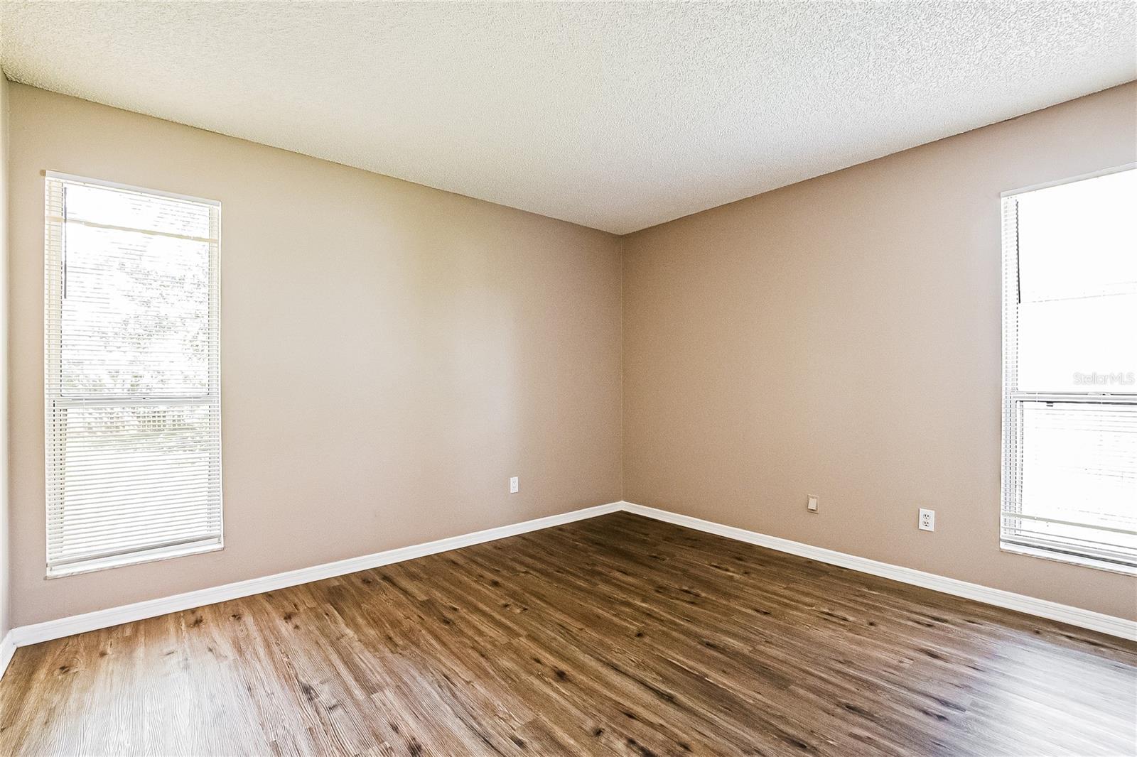 DELTONA LAKES UNIT 05 - Residential