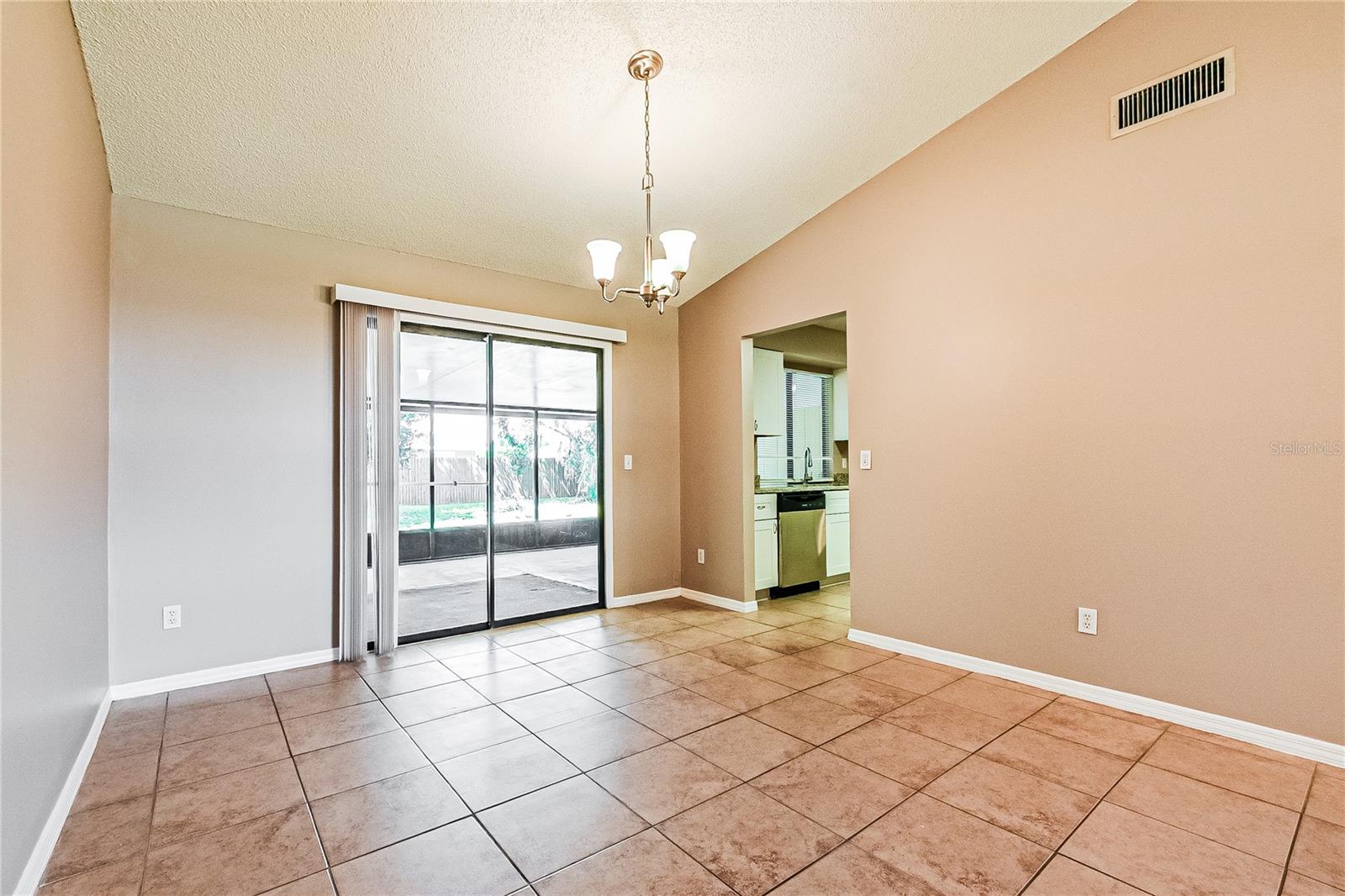 DELTONA LAKES UNIT 05 - Residential