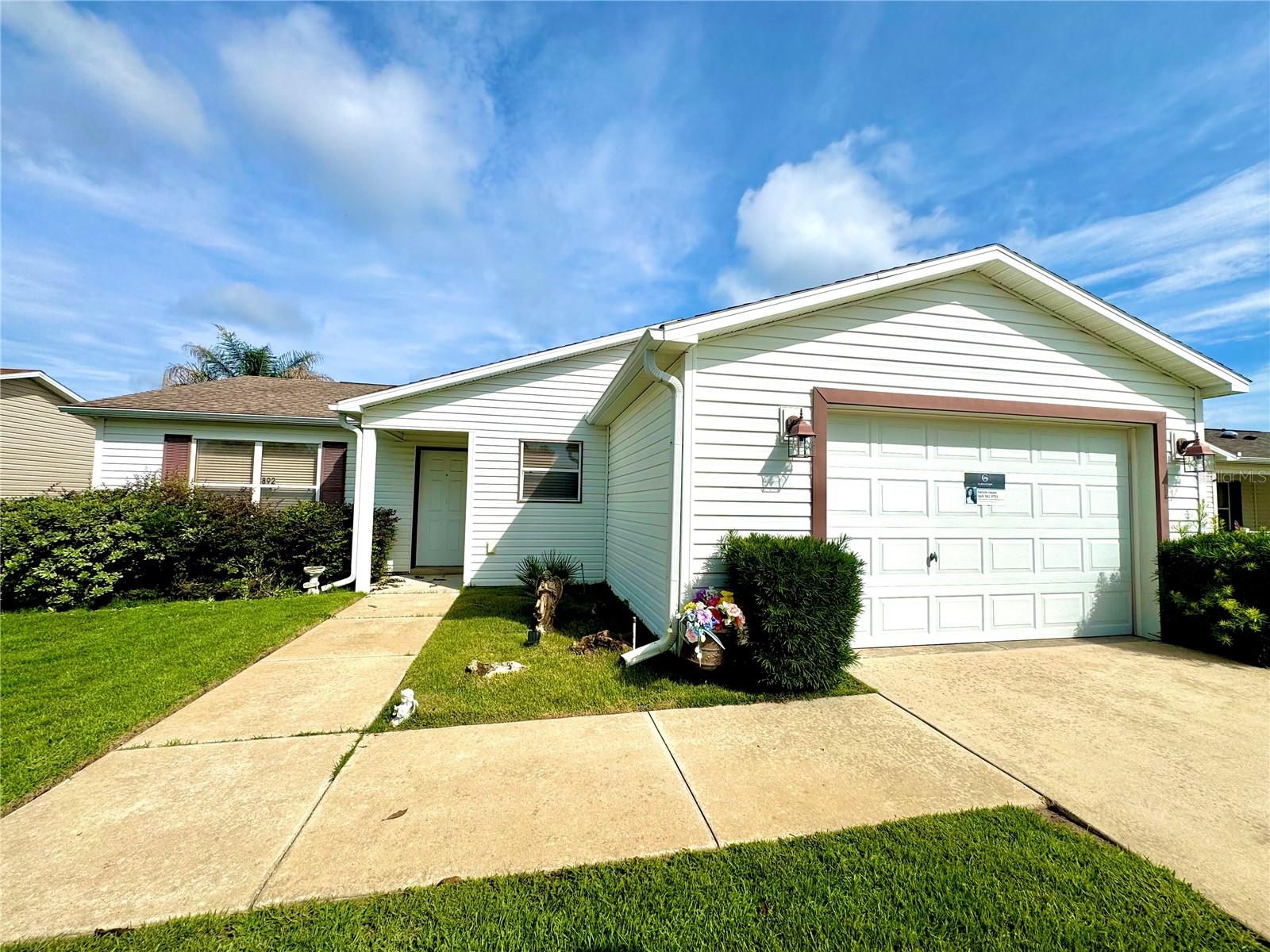 892 NASH LOOP