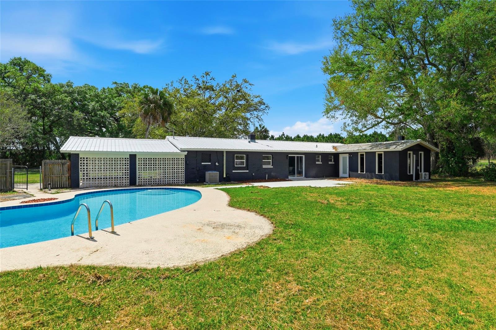 NOT IN SUBDIVISION - Residential