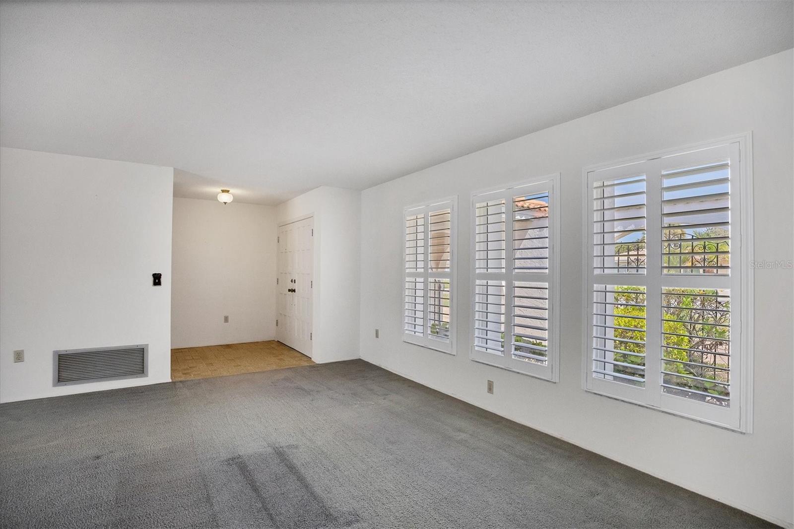 GULF GATE WOODS - Residential