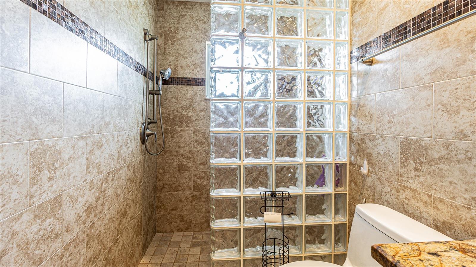 RIVER CROSSING - Residential