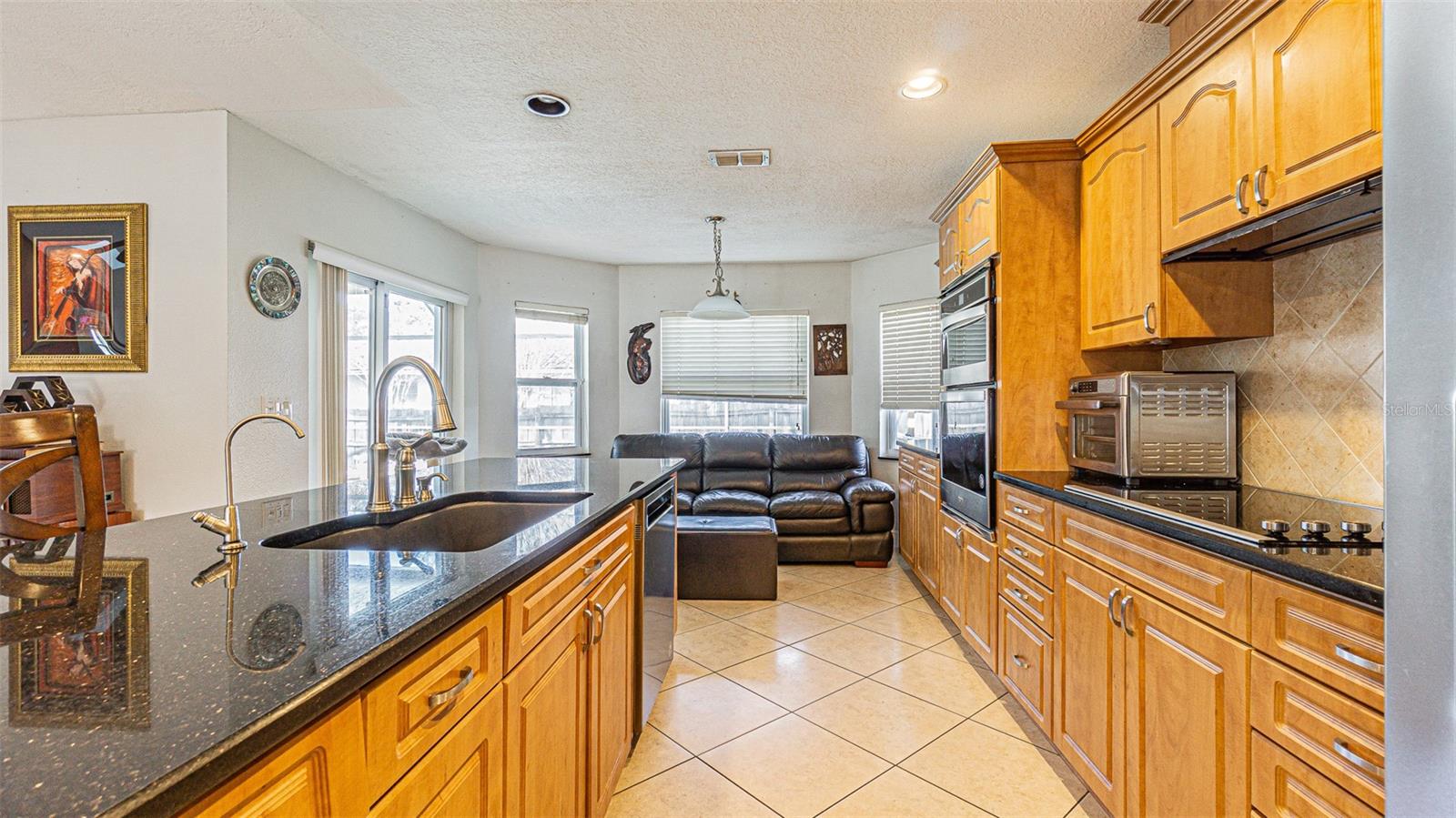 RIVER CROSSING - Residential