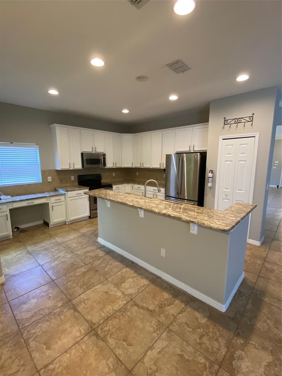 AVALON PARK VILLAGE 04 B-K - Residential Lease