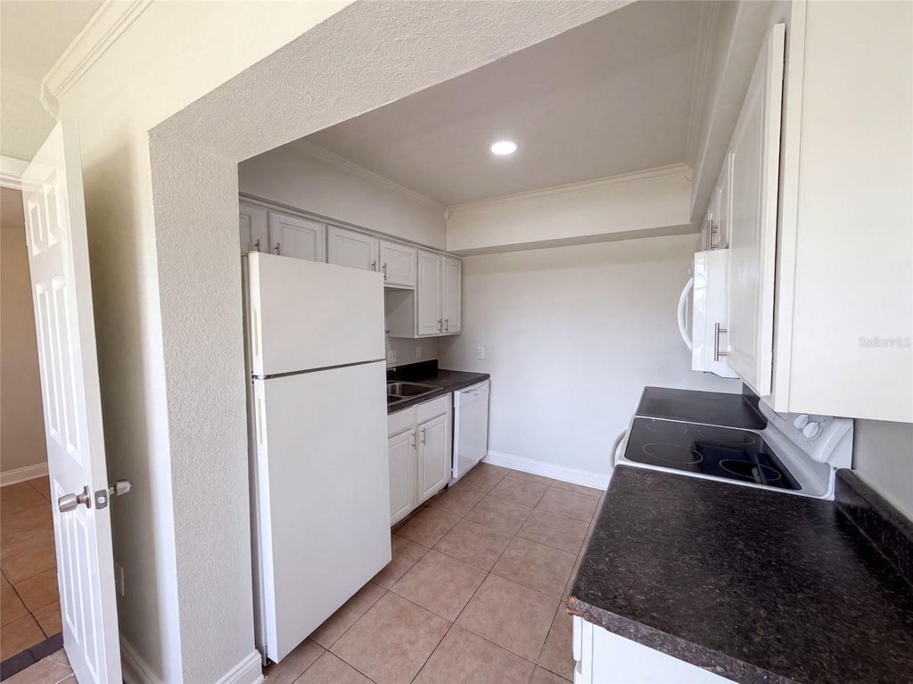 Photo of 3225 Cleveland Heights Boulevard, Lakeland, FL 33803 (MLS # O6438927)
