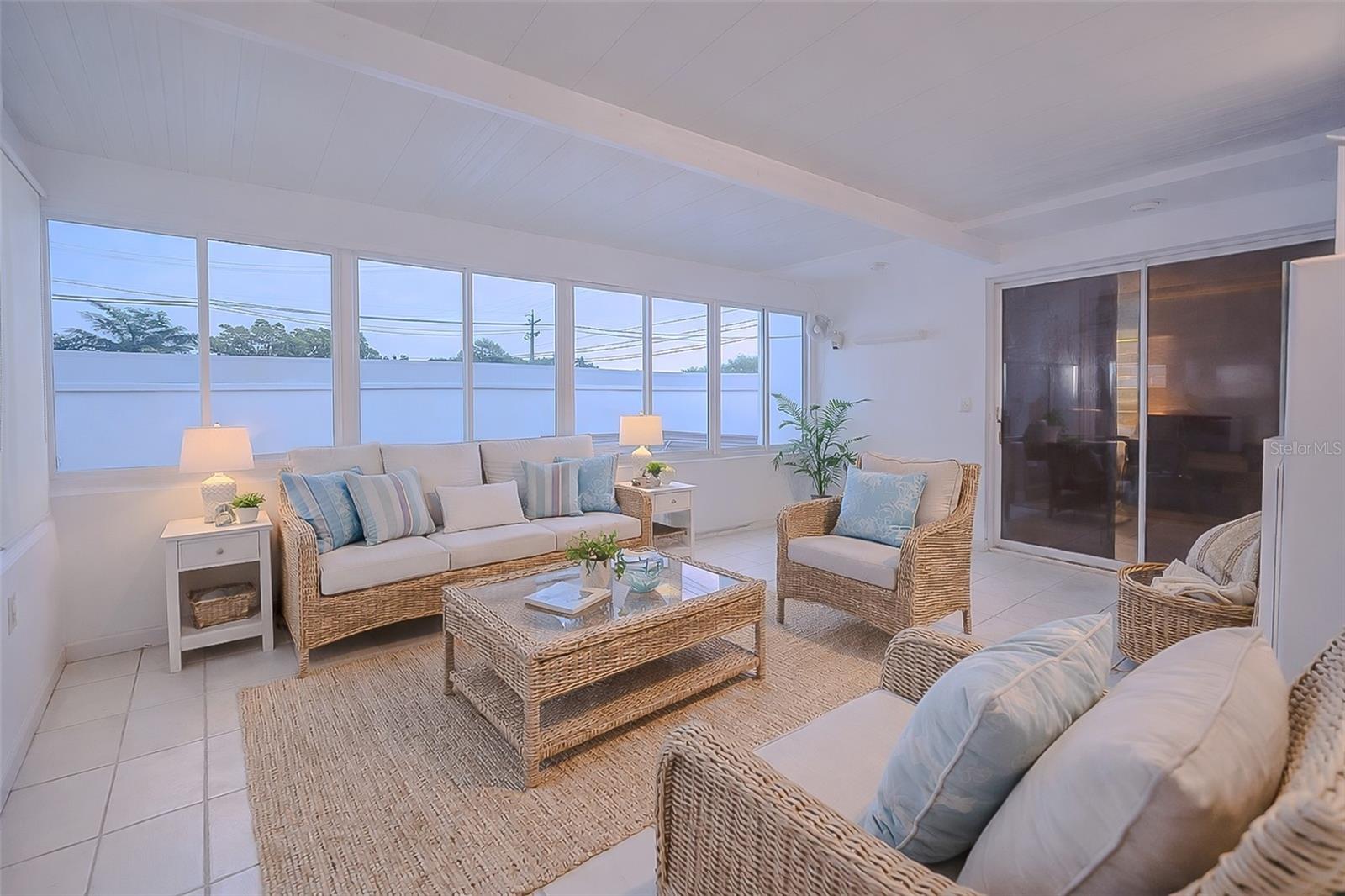 YACHT CLUB ESTATES - Residential