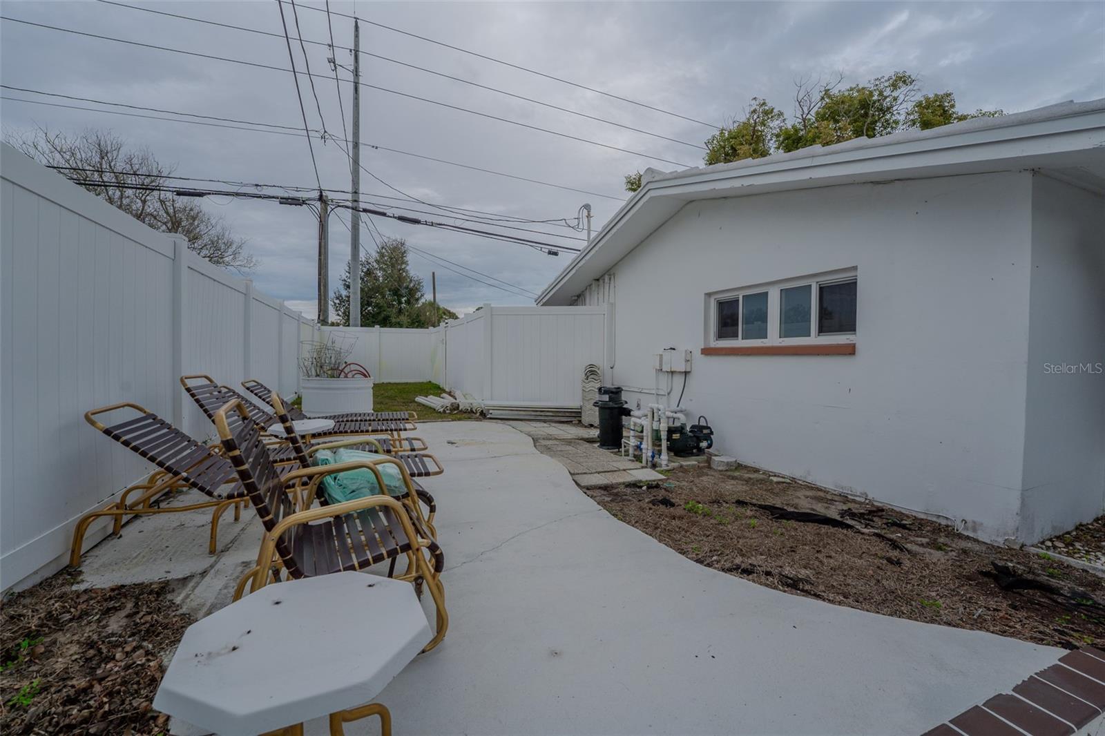 YACHT CLUB ESTATES - Residential