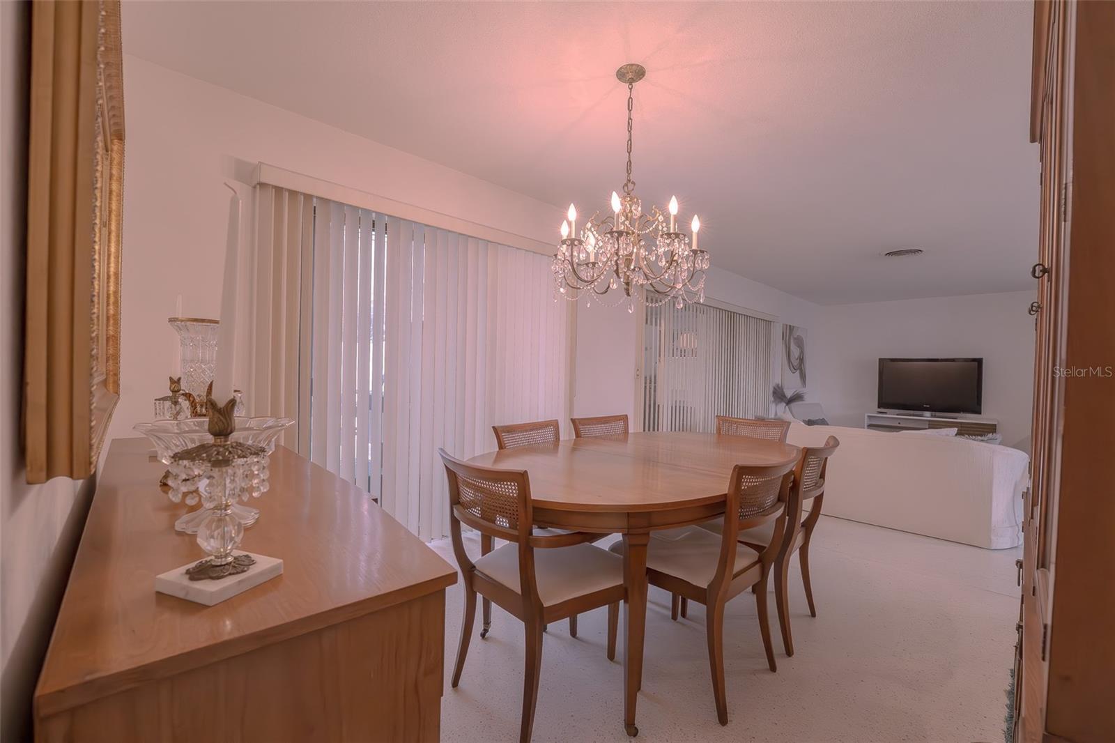 YACHT CLUB ESTATES - Residential