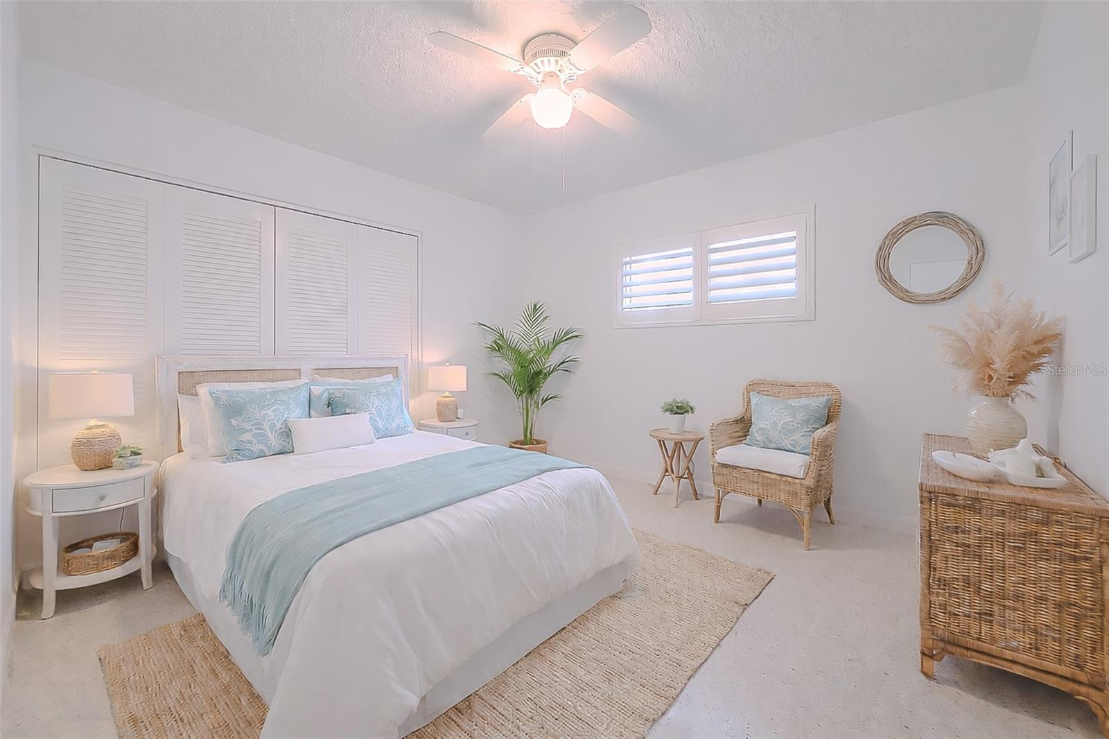 YACHT CLUB ESTATES - Residential